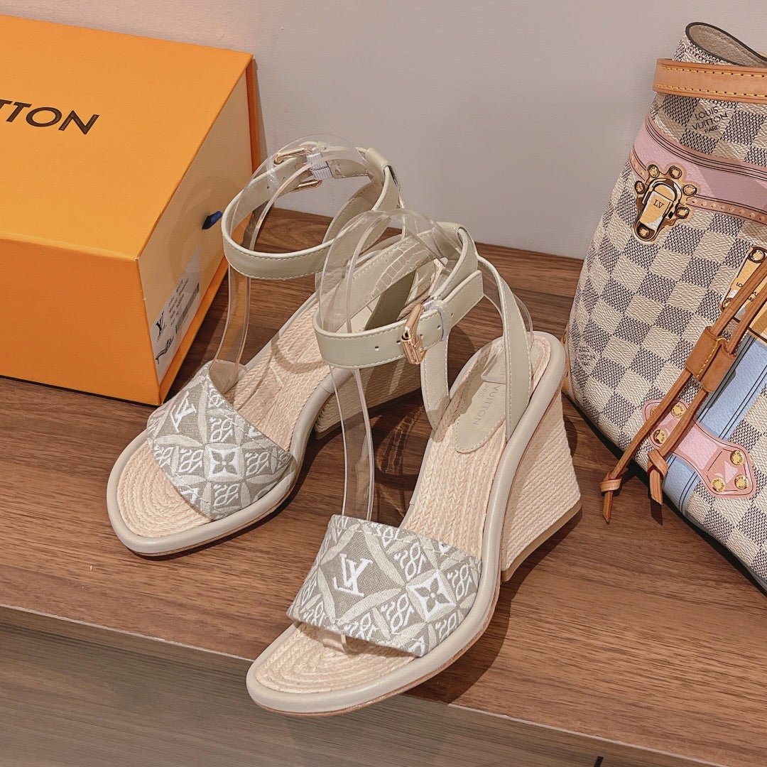 Sandalia con Cuña Maia Louis Vuitton