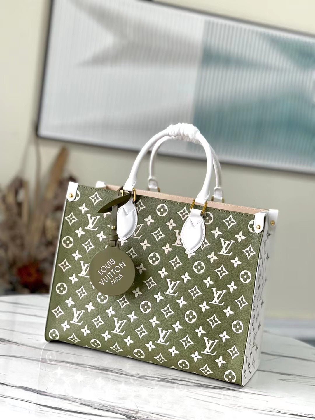 BOLSO ONTHEGO MM Louis Vuiton