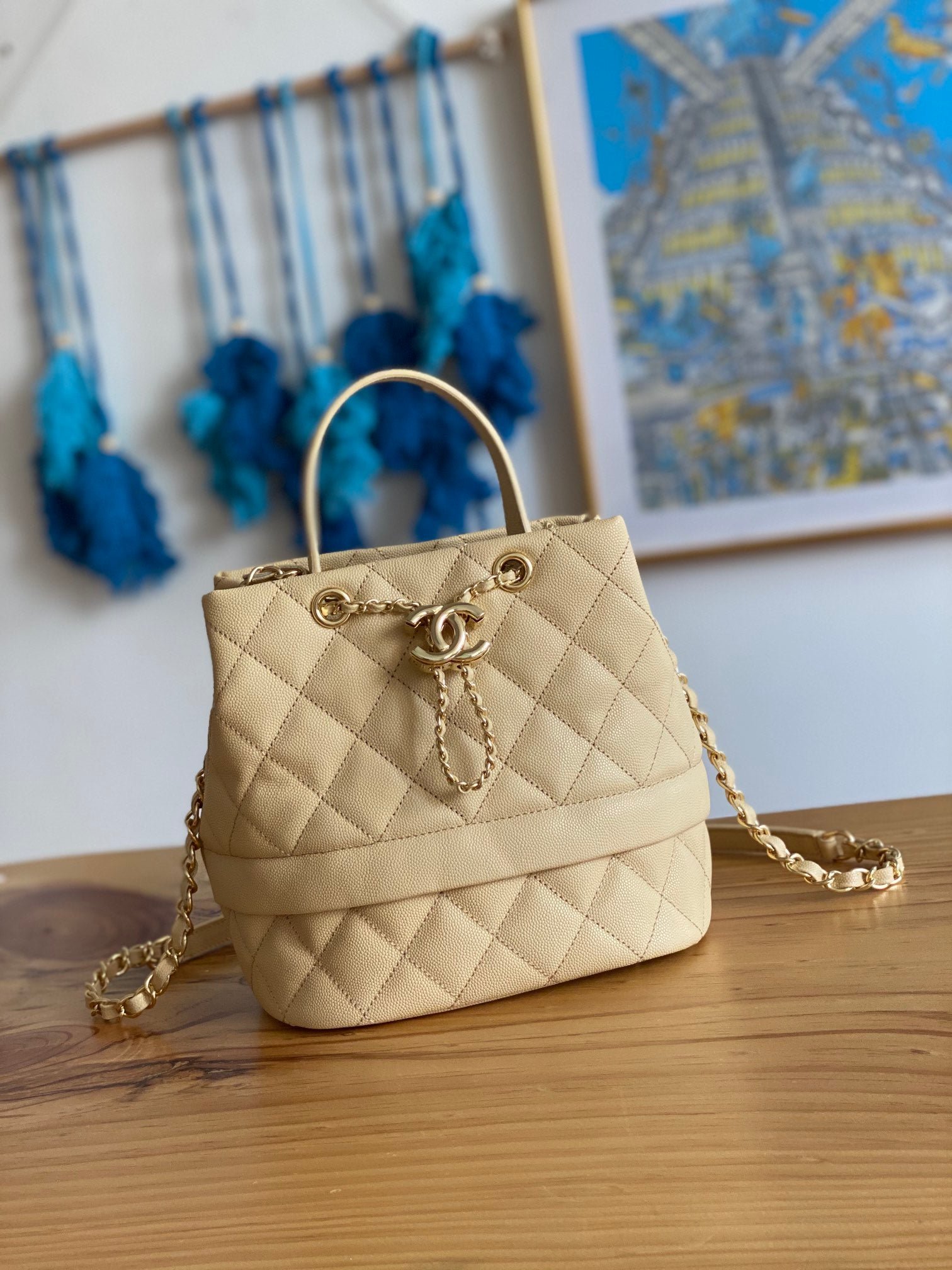 Bolso tipo cubo pequeño Chanel