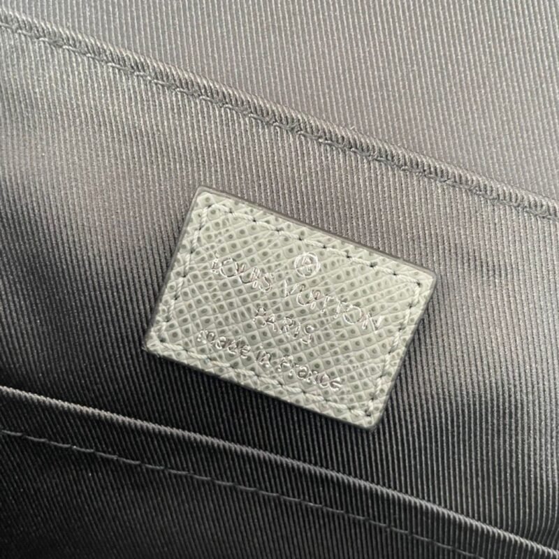 Bolso Messenger District PM Louis Vuitton - Imagen 9