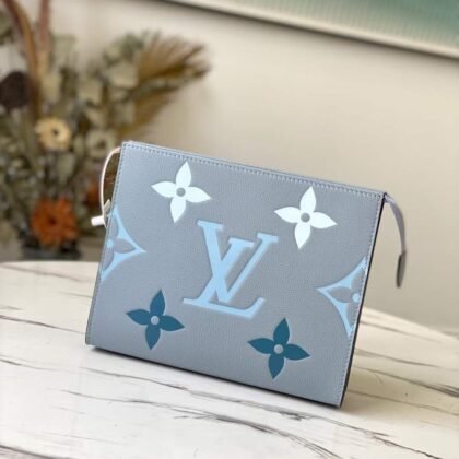 NECESER 26 Louis Vuitton