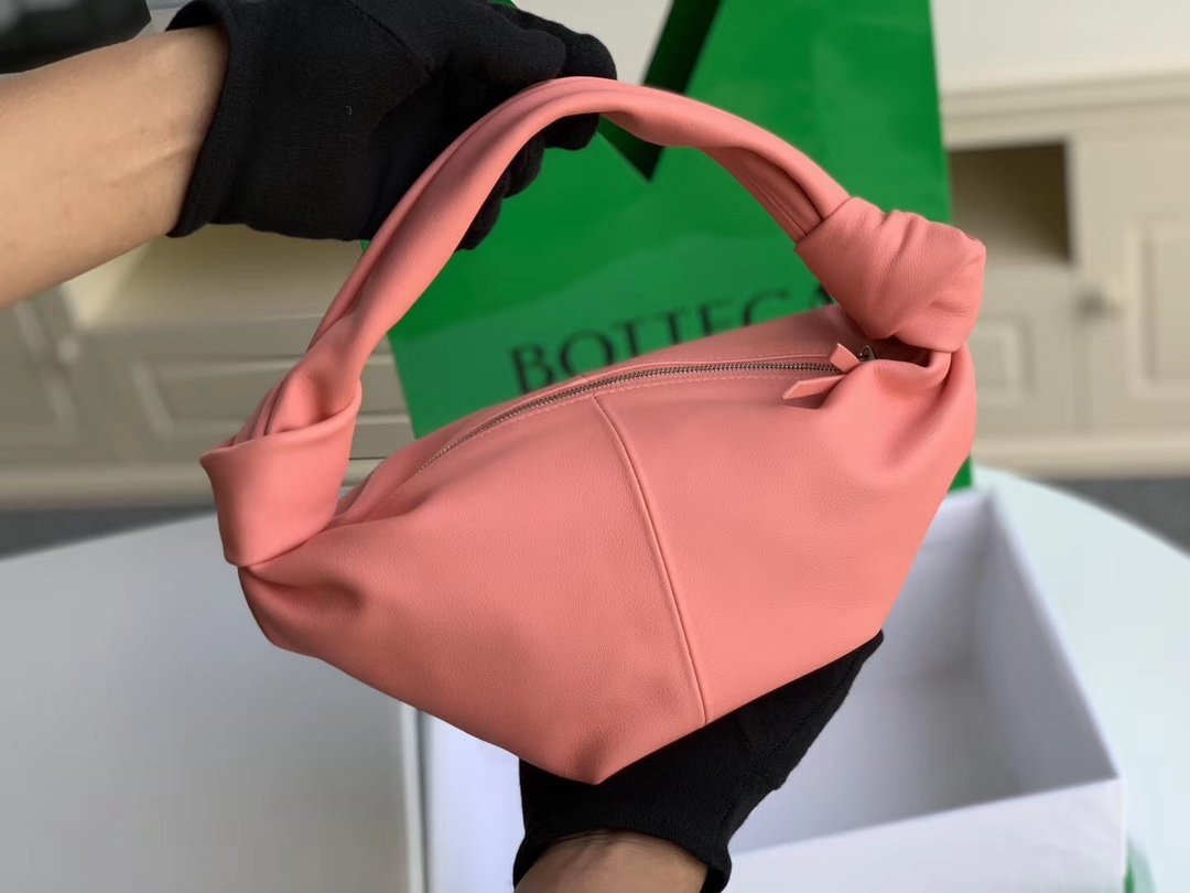 DOBLE NUDO BOTTEGA VENETA