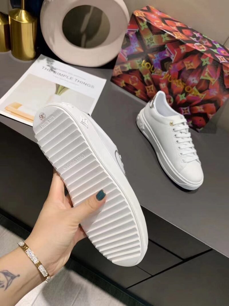 ZAPATILLA DEPORTIVA TIME OUT Louis Vuitton - Imagen 9