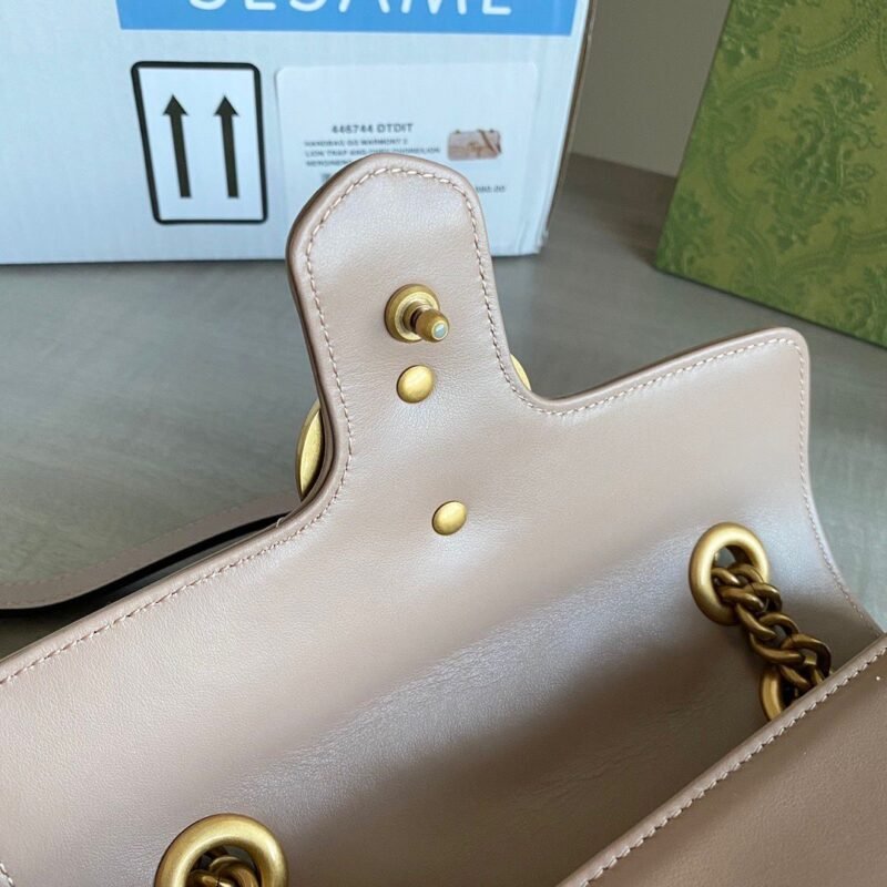 Minibolso GG Marmont de matelassé GUCCI - Imagen 5