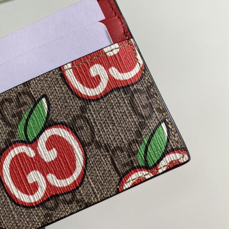 Tarjetero GG San Valentin Chino GUCCI - KJ PLUS
