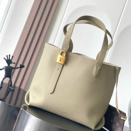 Bolso Low Key Cabas MM Louis Vuitton