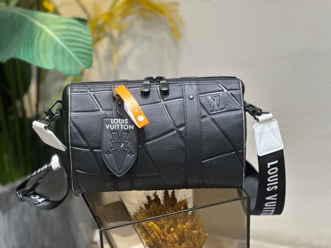 Bolso city Keepall LOUIS VUITTON