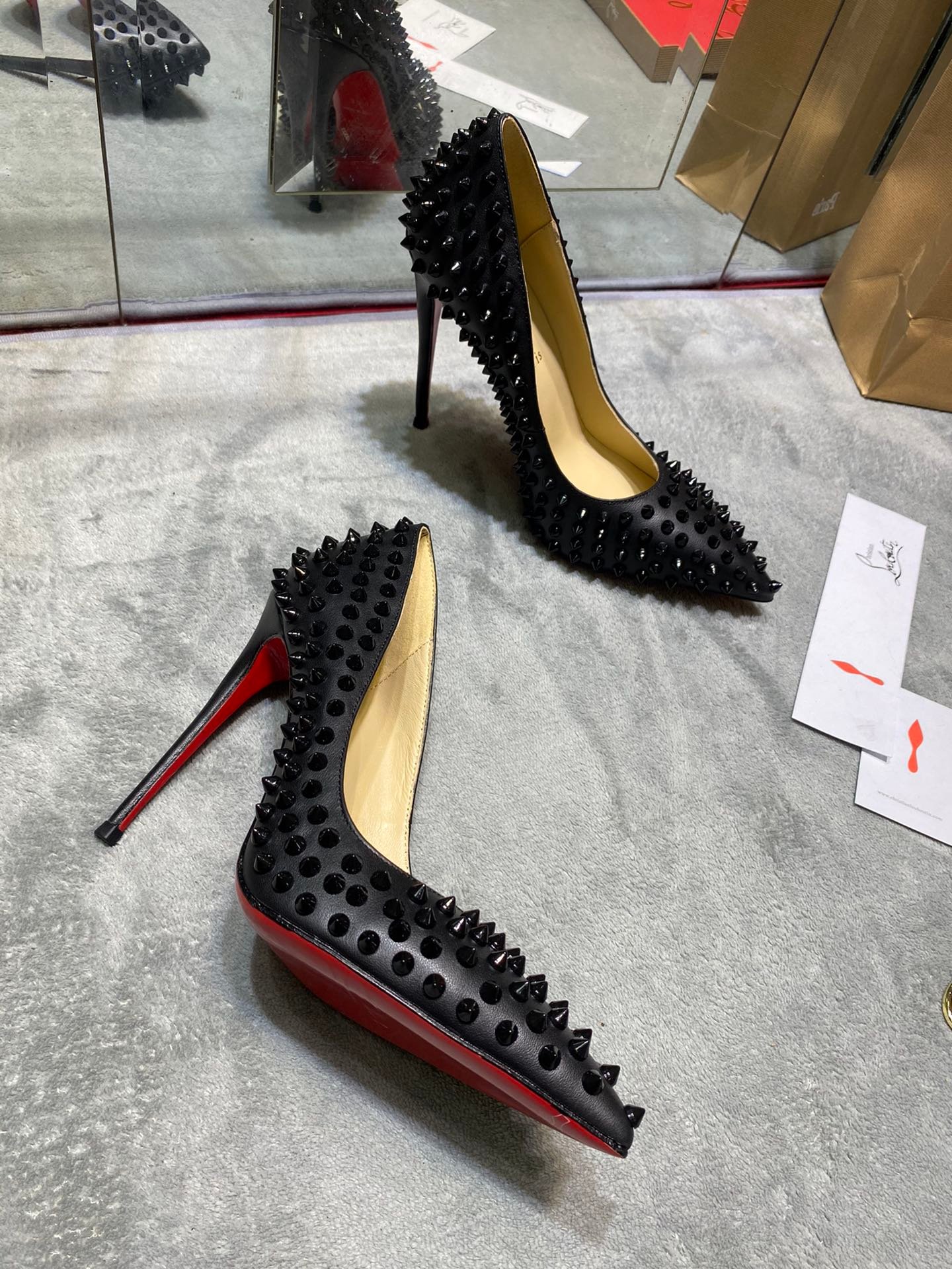 Kate CHRISTIAN LOUBOUTIN