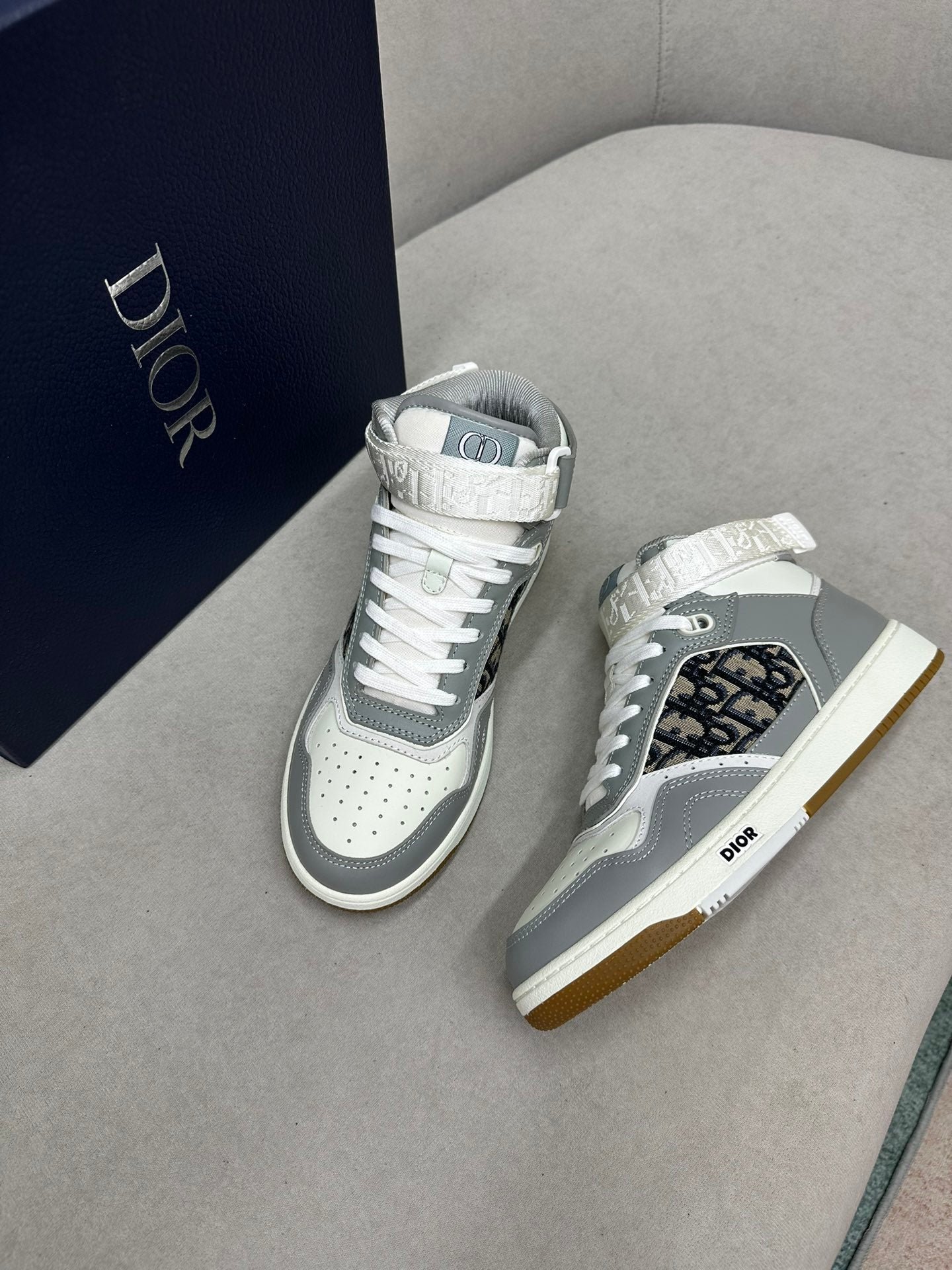 Sneaker caña alta B27 DIOR