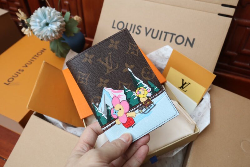 Funda de pasaporte Louis Vuitton - Imagen 2