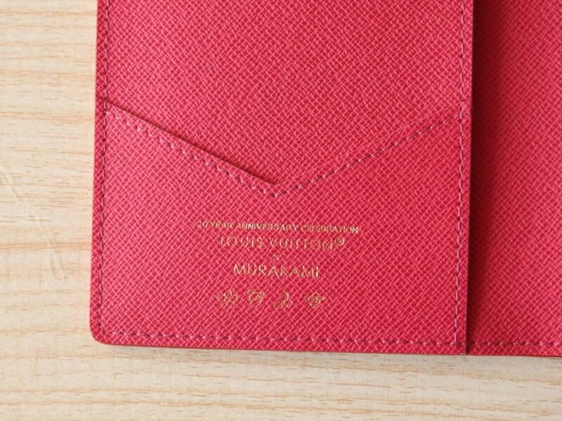 Funda de pasaporte LV x TM Louis Vuitton - Imagen 8