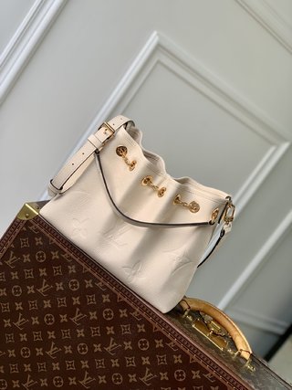Bolso Bella Tote MM LOUIS VUITTON