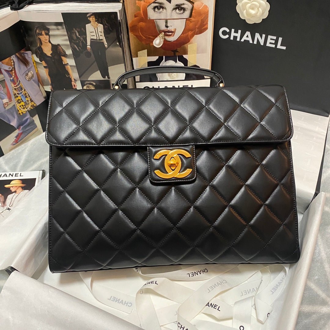 Bolso con solapa grande Chanel