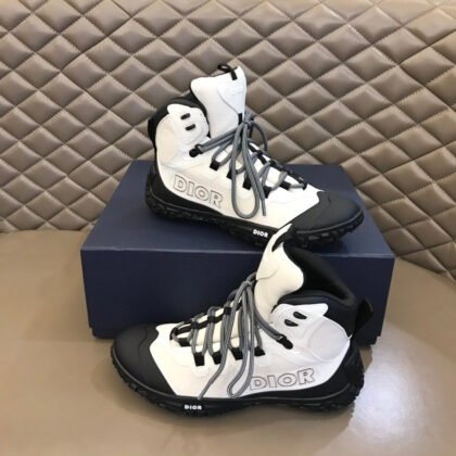 Sneaker caña alta DIOR