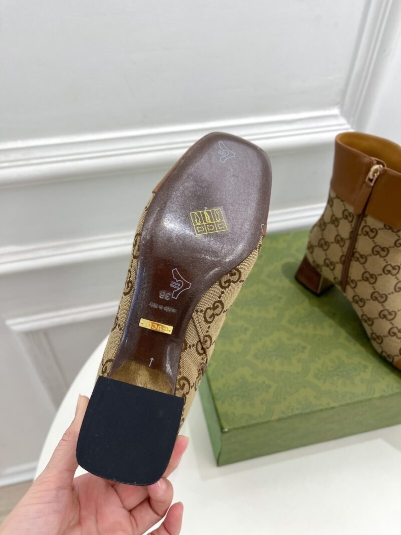 Botín de lona GG Gucci - Imagen 6