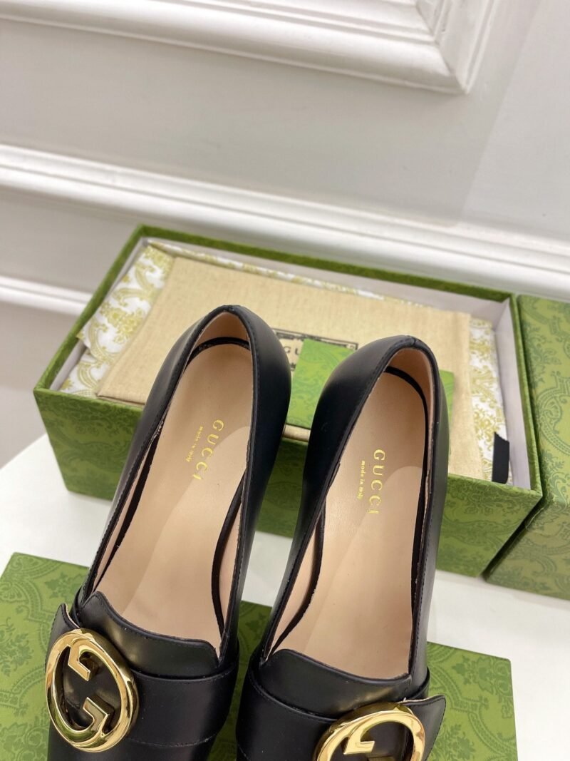Zapato de salón Gucci Blondie de tacón medio - Imagen 8