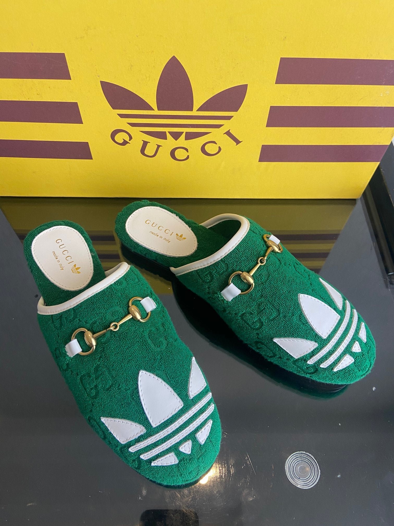 Chancla Adidas x Gucci