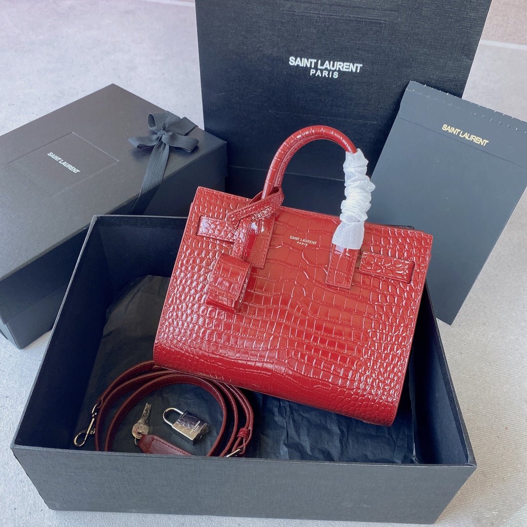 BOLSO NANO SAC DE JOUR YSL