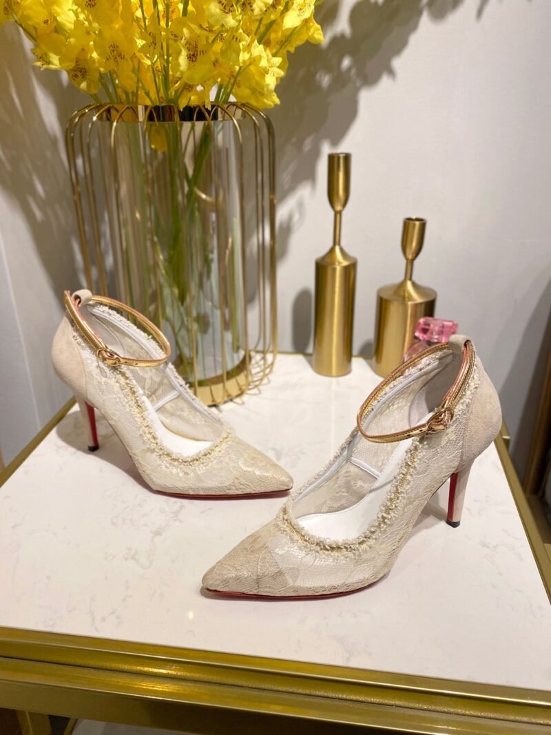 Kate Queen CHRISTIAN LOUBOUTIN