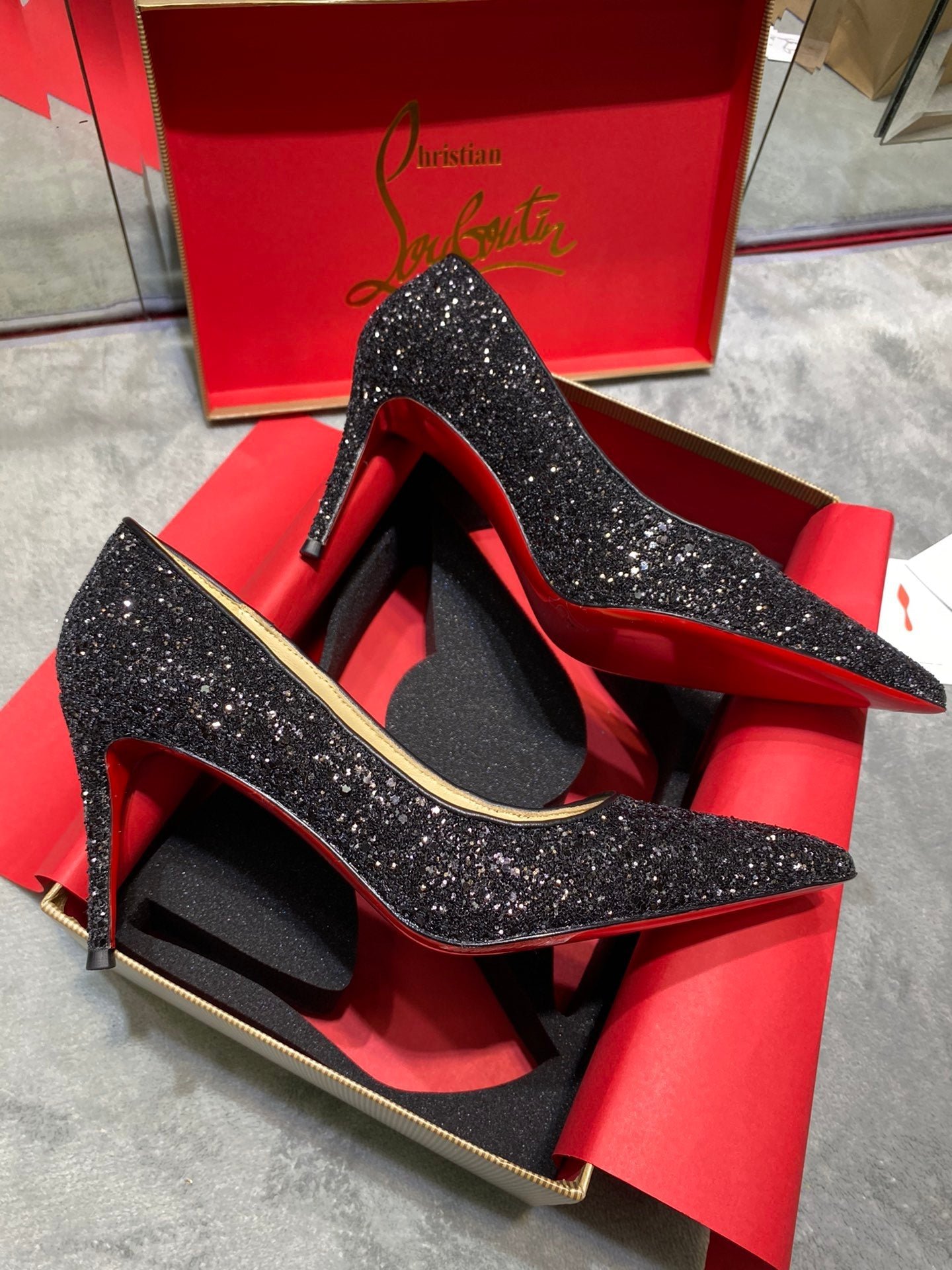 Sporty Kate CHRISTIAN LOUBOUTIN