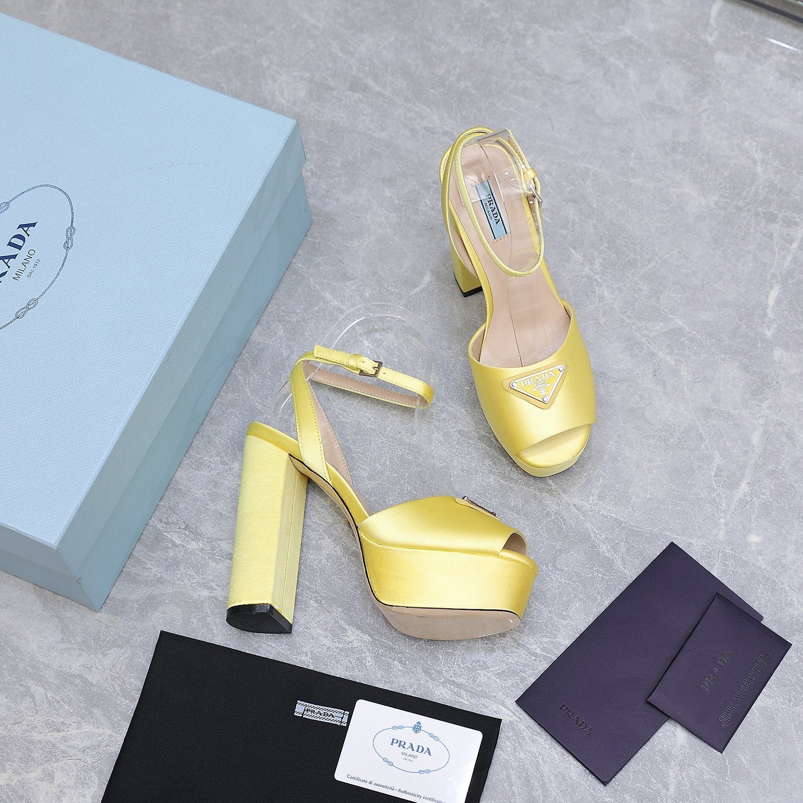 Sandalias con plataforma PRADA