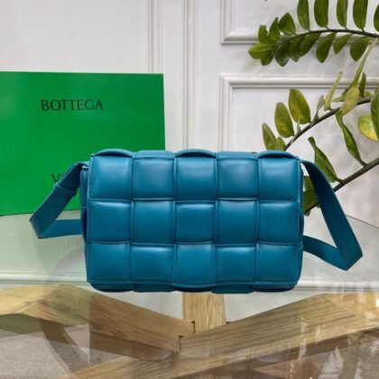 BOLSO CASSETTE ACOLCHADO BOTTEGA VENETA