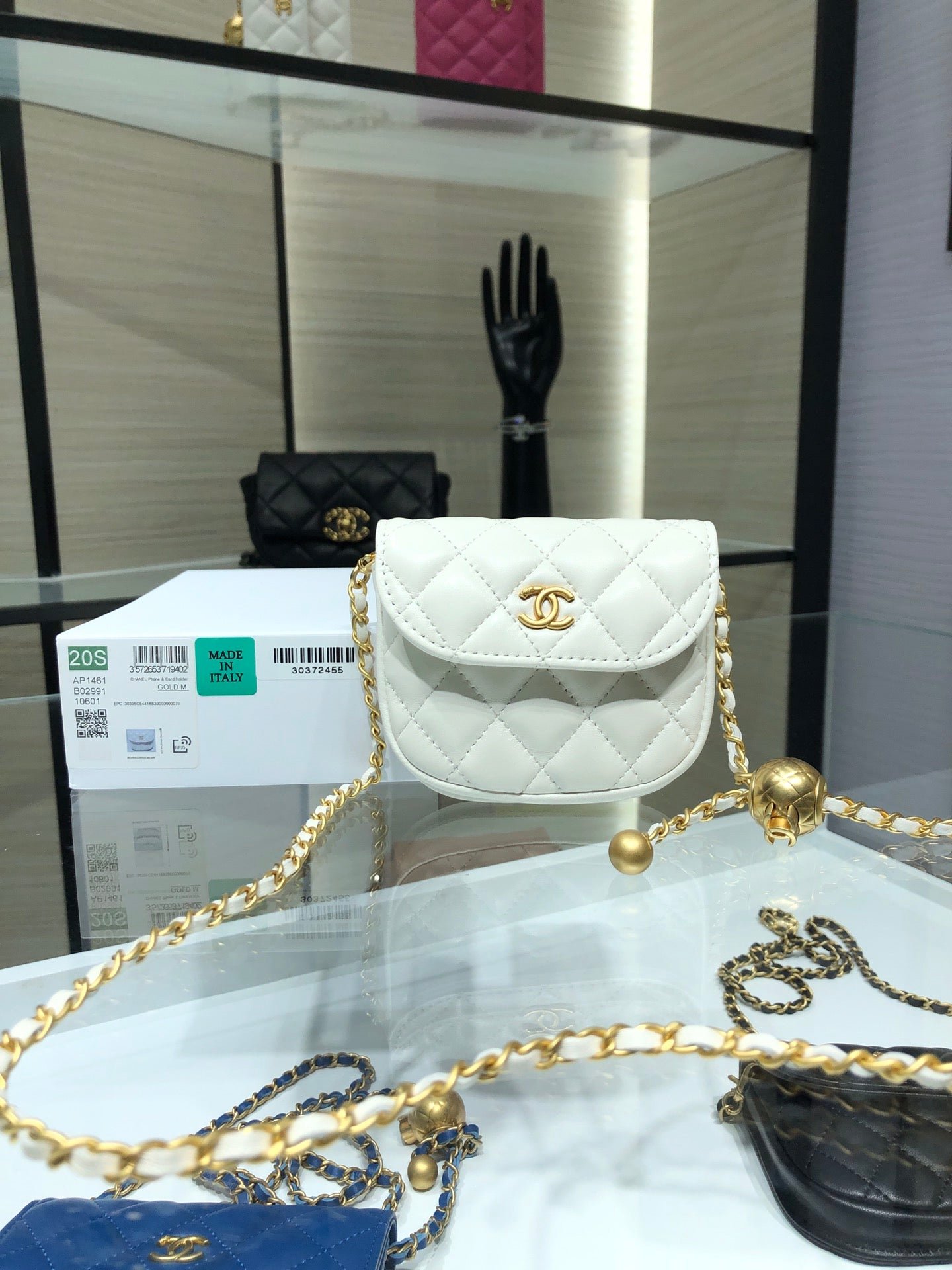 Cartera de mano con cadena Chanel