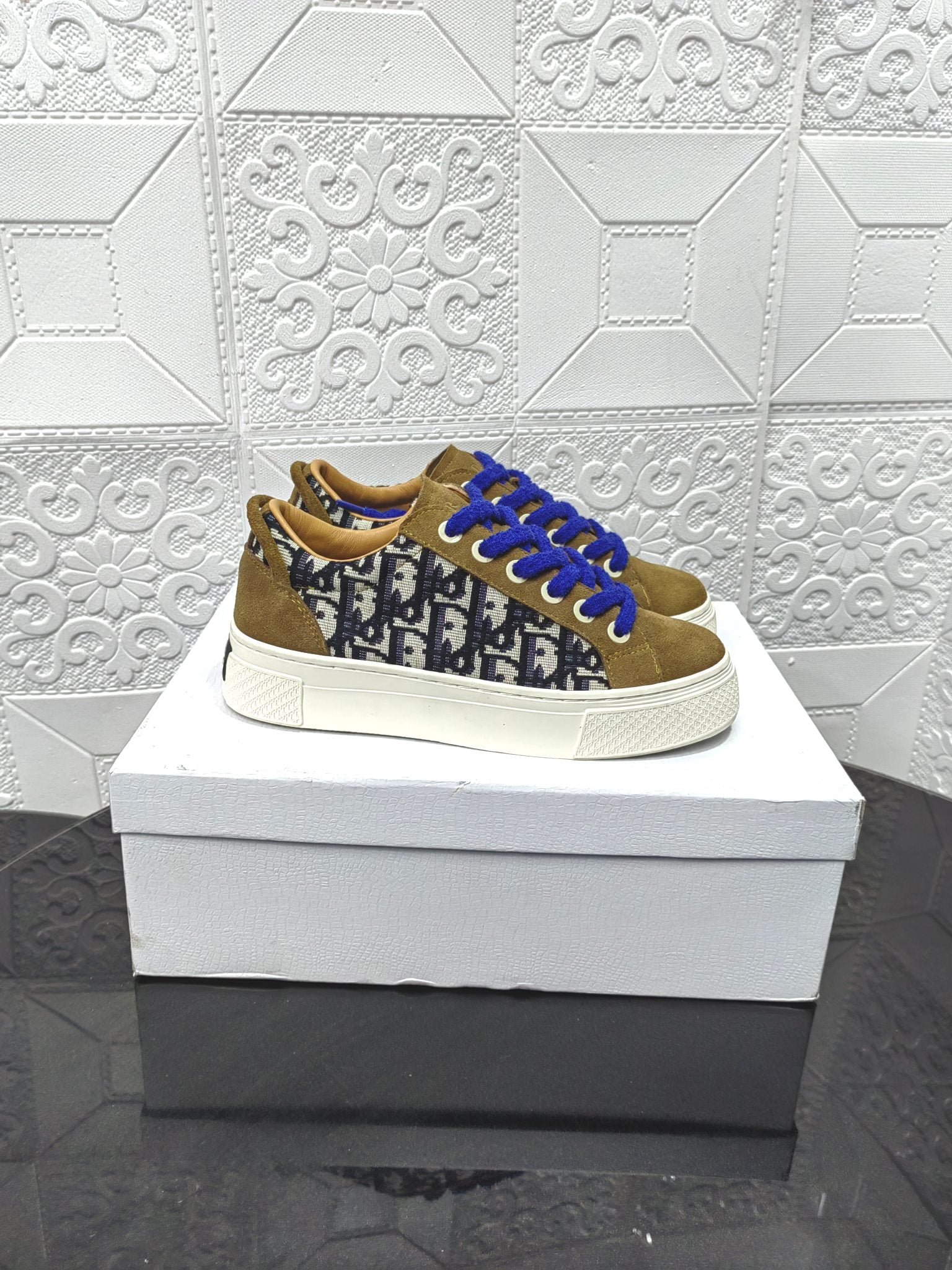 Sneaker estampada DIOR