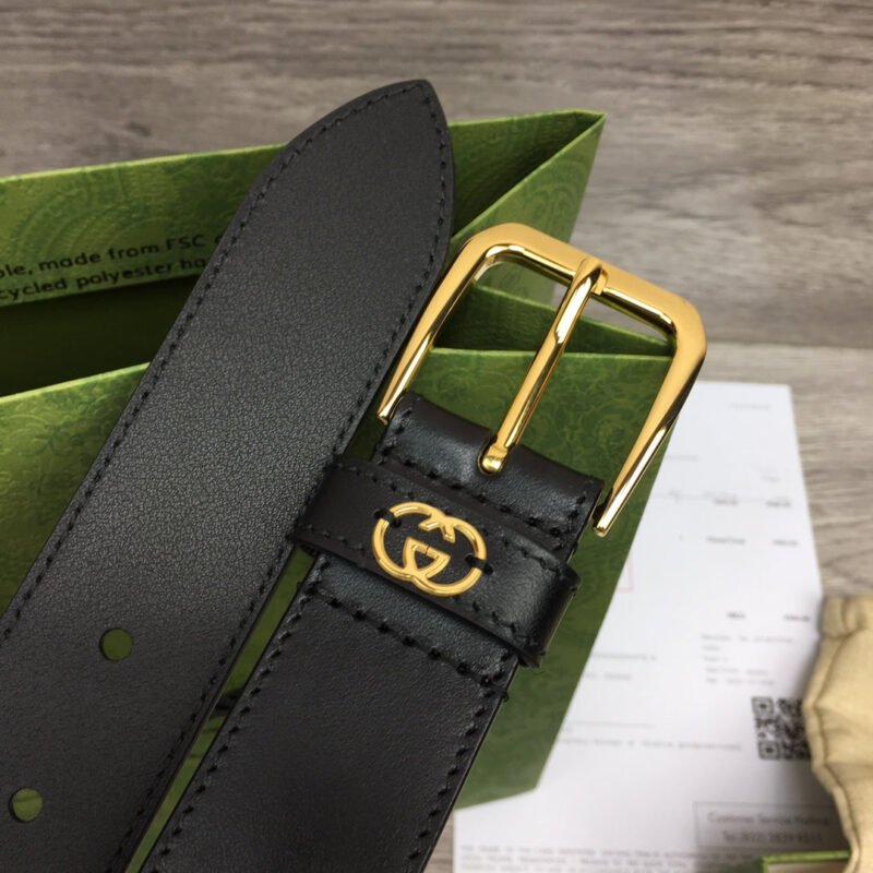 Cinturón con hebilla cuadrada y GG Gucci - Imagen 15