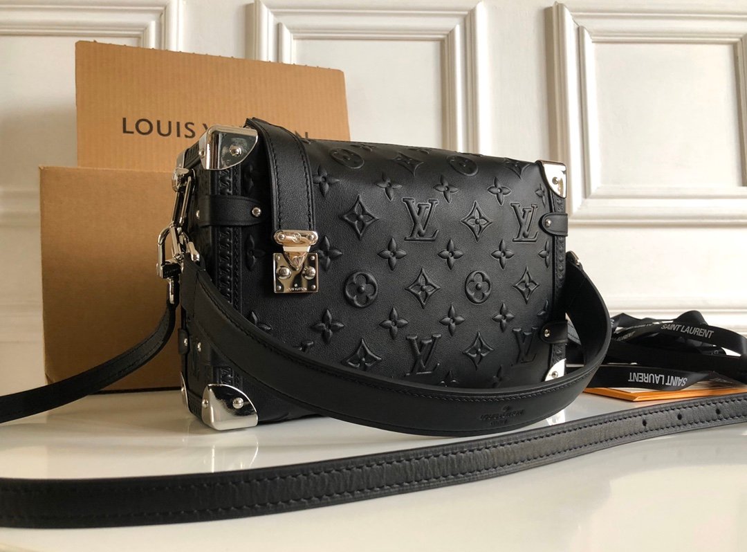 Bolso Side Trunk Louis Vuitton