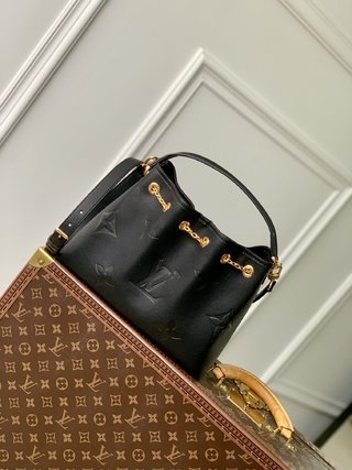 Bolso Bella Tote MM LOUIS VUITTON