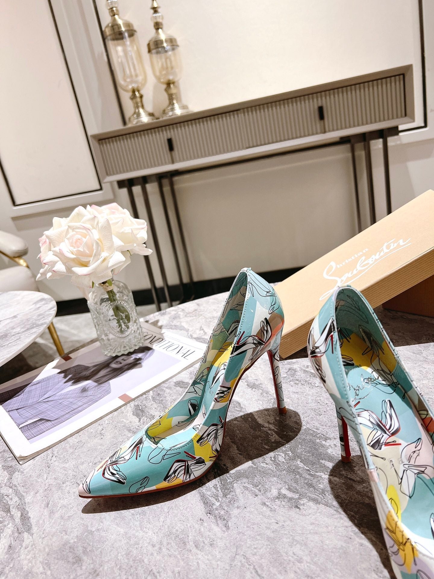Kate CHRISTIAN LOUBOUTIN