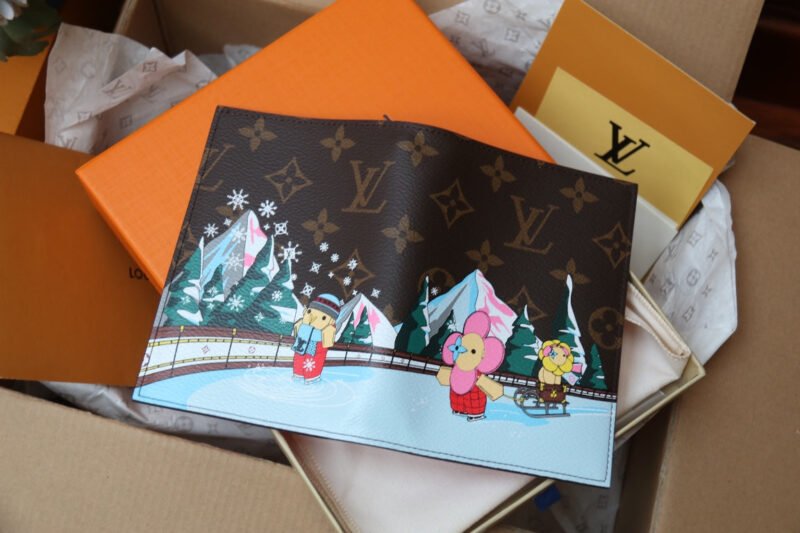 Funda de pasaporte Louis Vuitton - Imagen 7