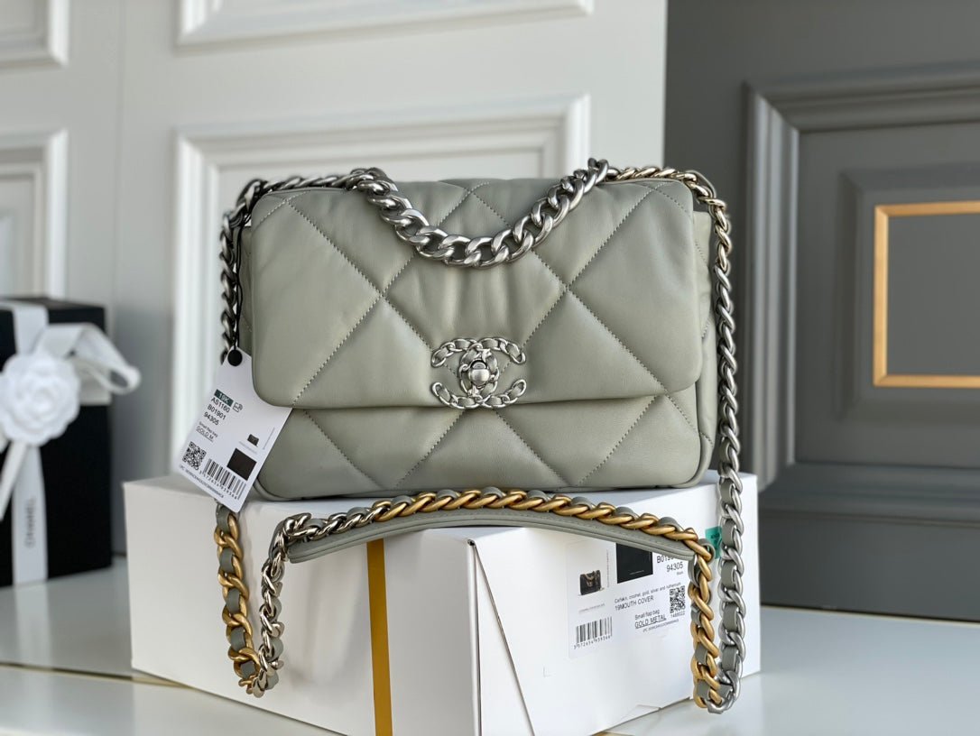 BOLSO CHANEL 19
