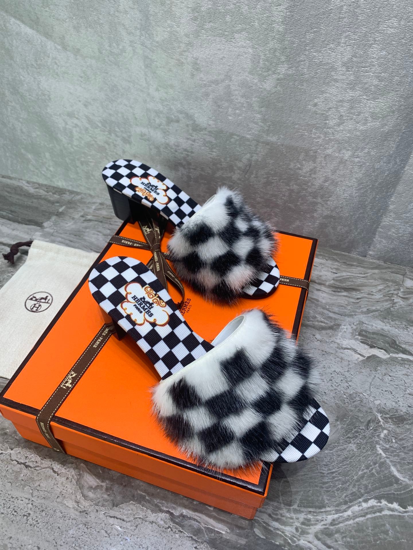 Sandalias con tacón HERMES