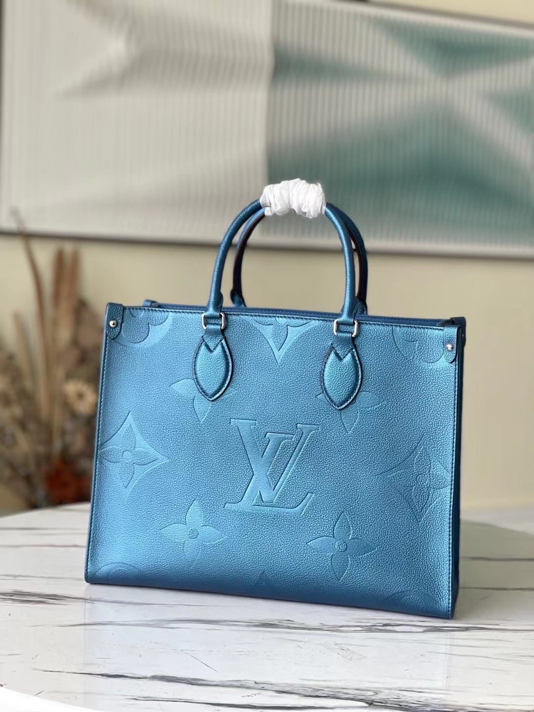 BOLSO ONTHEGO MM LOUIS VUITTON