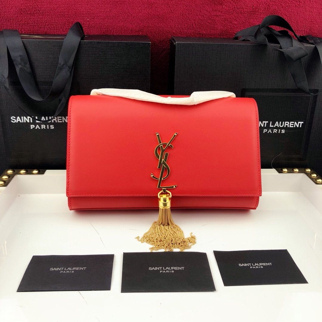 CARTERA KATE MEDIUM CON CADENA Y BORLA DE PIEL LISA YSL