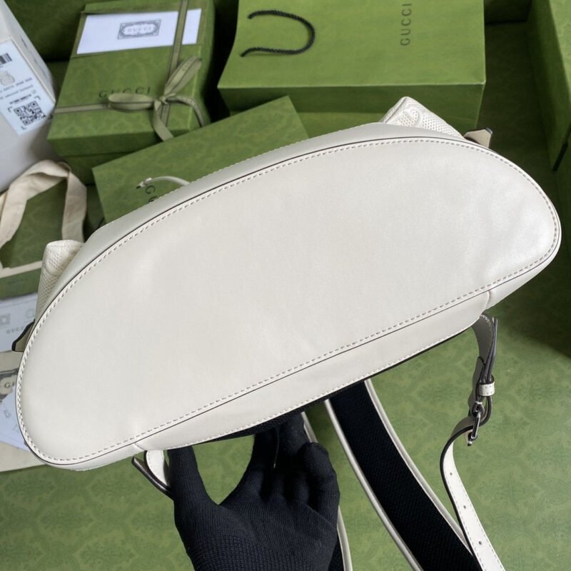 Mochila con GG en relieve GUCCI - Imagen 4
