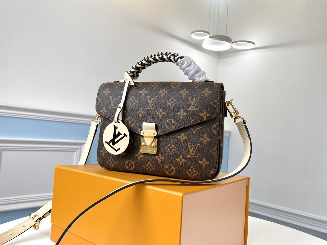 Pochette Metis Louis Vuitton