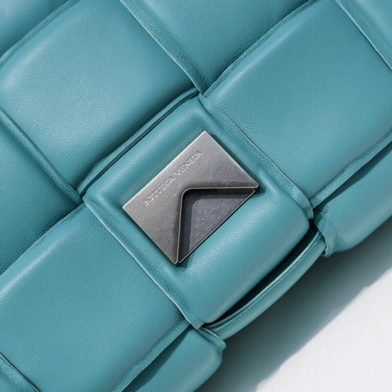 BOLSO CASSETTE AMOLADO BOTTEGA VENETA - Image 4