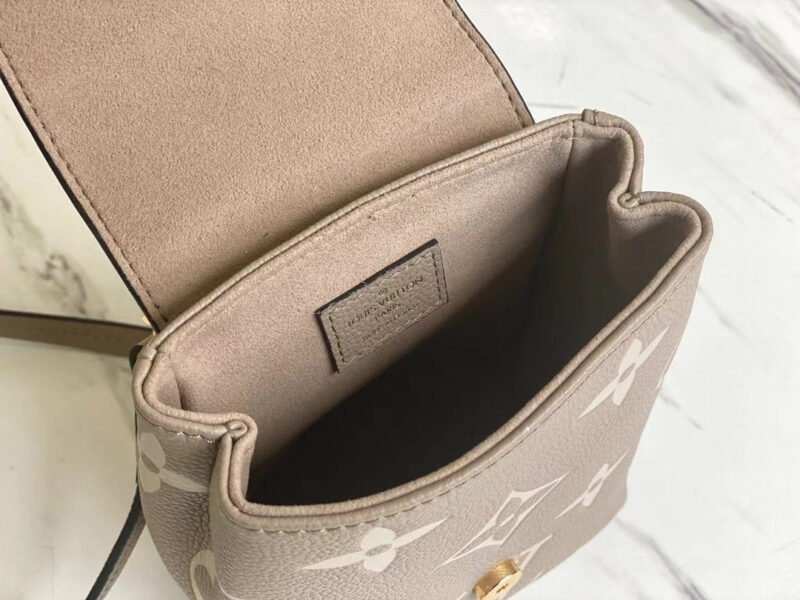 TINY BACKPACK Louis Vuitton - Imagen 3