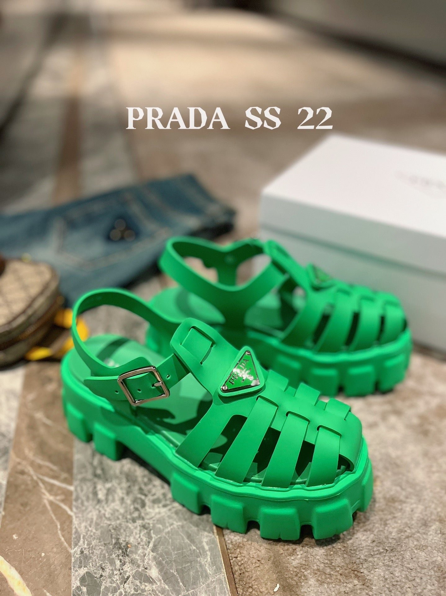 Sandalias Monolith en goma PRADA