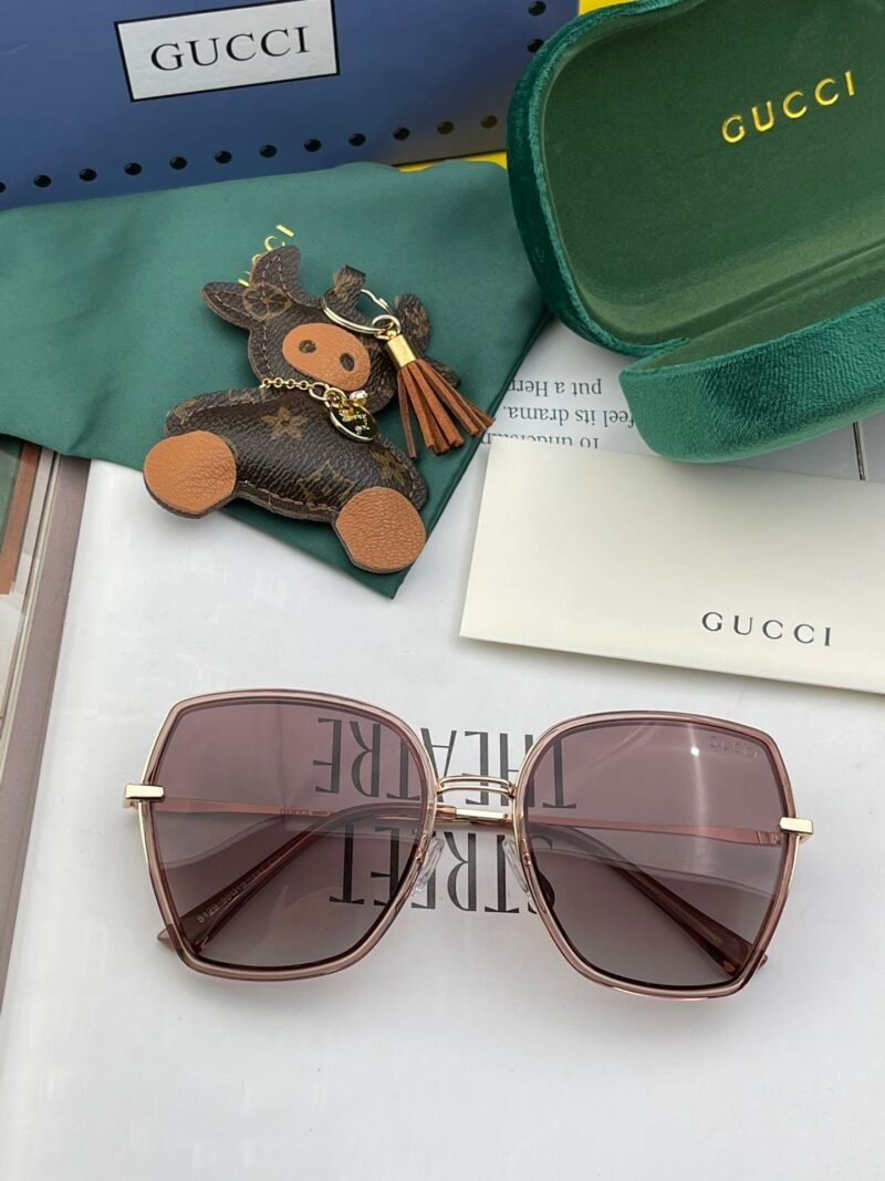 Gafas de sol cuadradas GUCCI