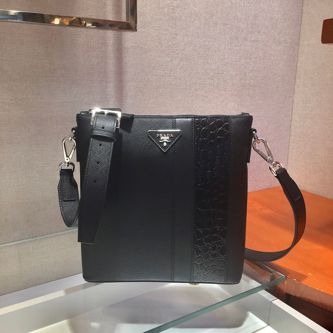 Bandolera de piel Saffiano PRADA