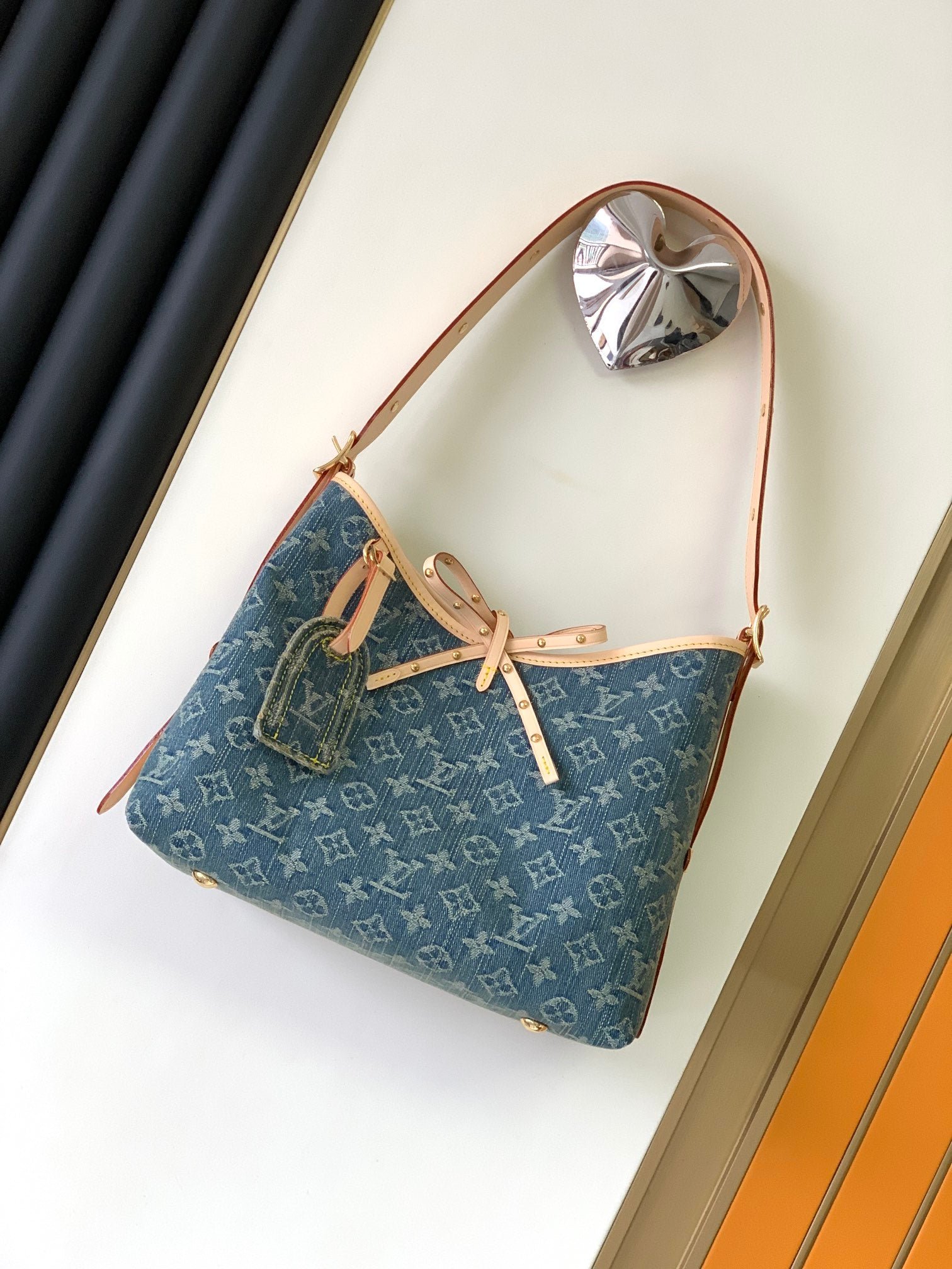 Bolso CarryAll MM Louis Vuitton