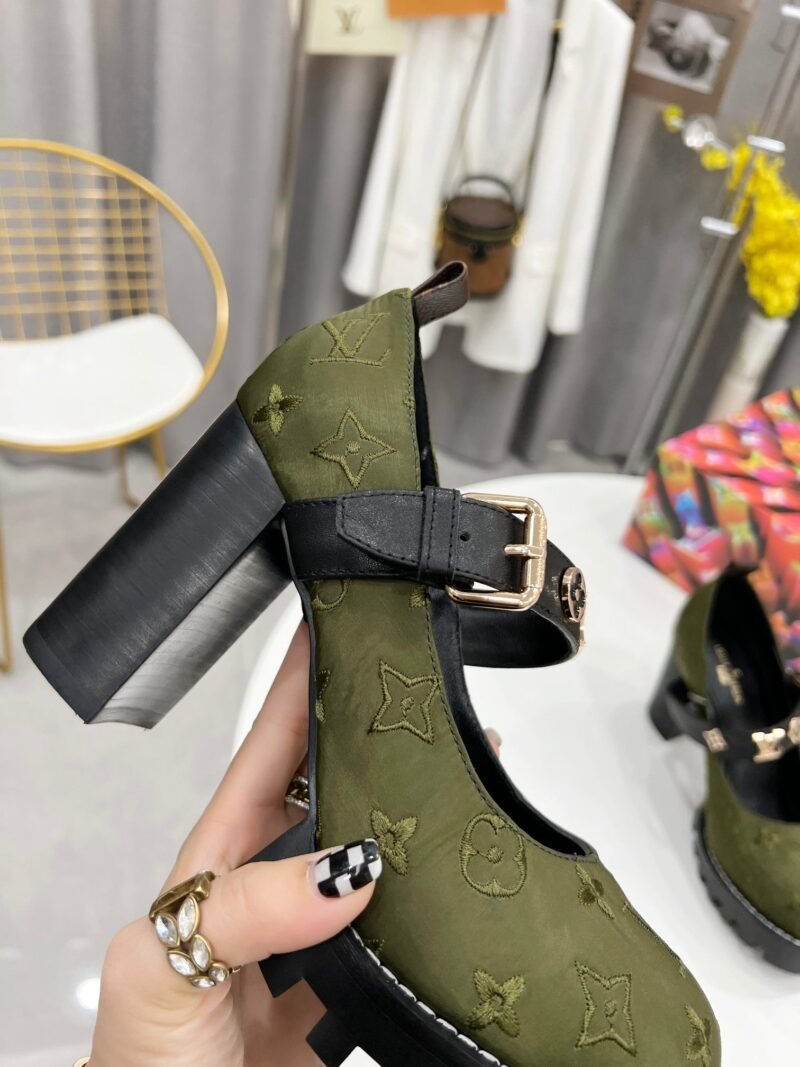 ZAPATO DE SALÓN LOUIS VUITTON - Imagen 8