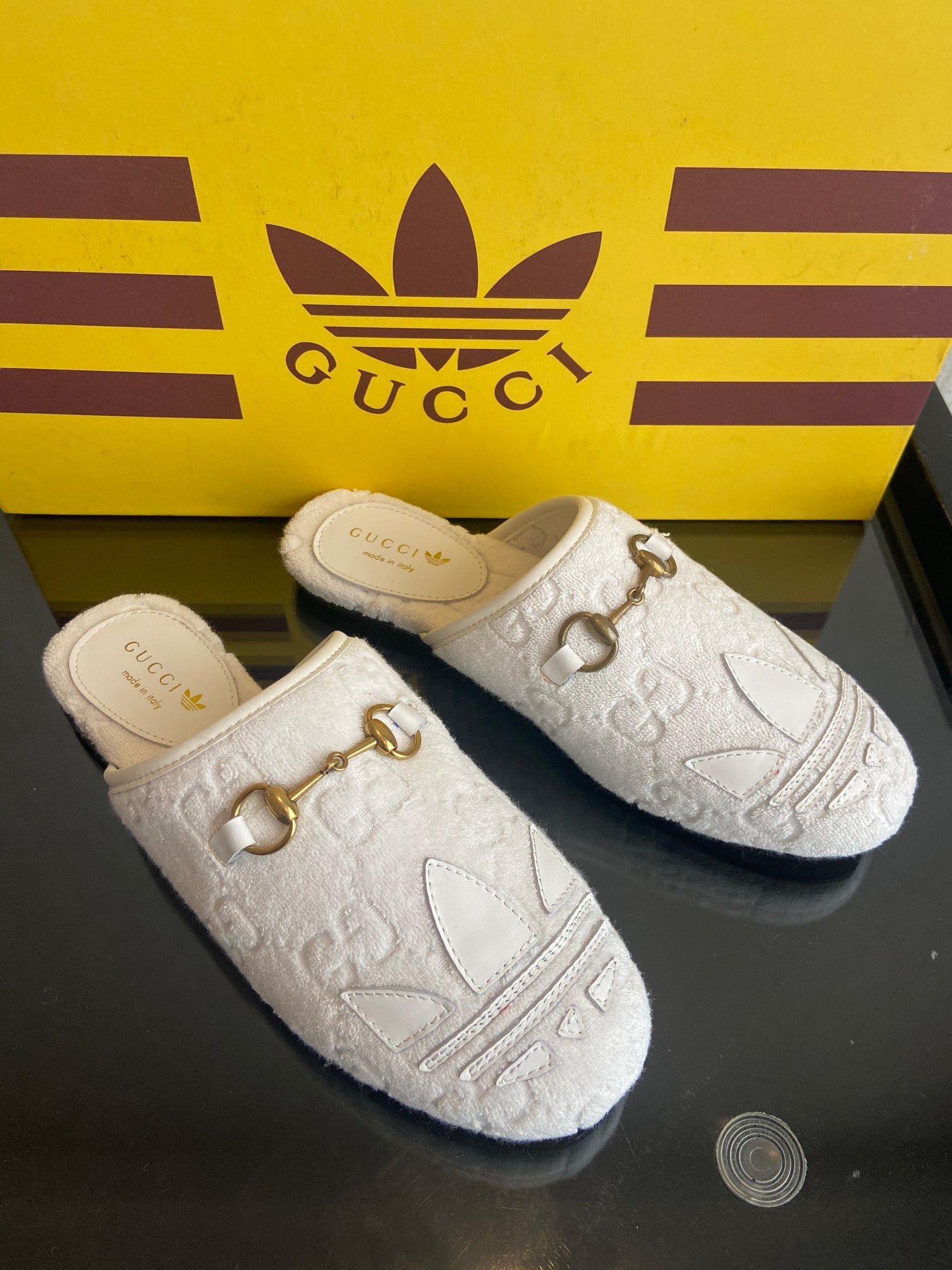 Chancla Adidas x Gucci