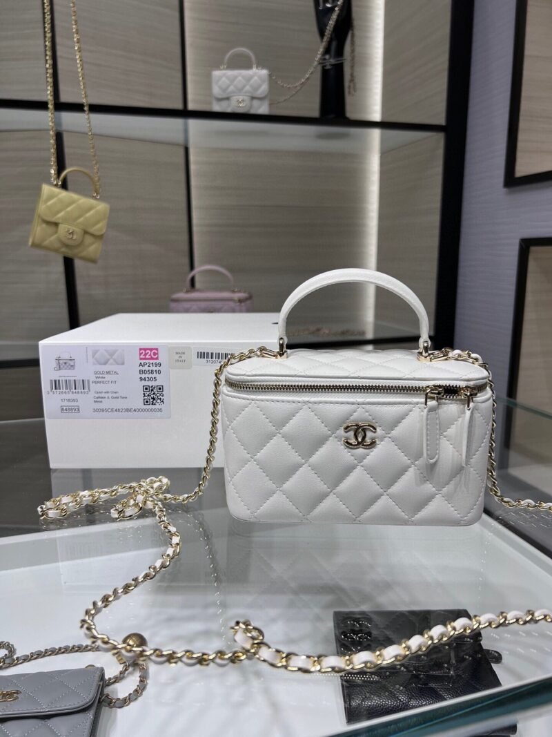 Vanity case con cadena Chanel