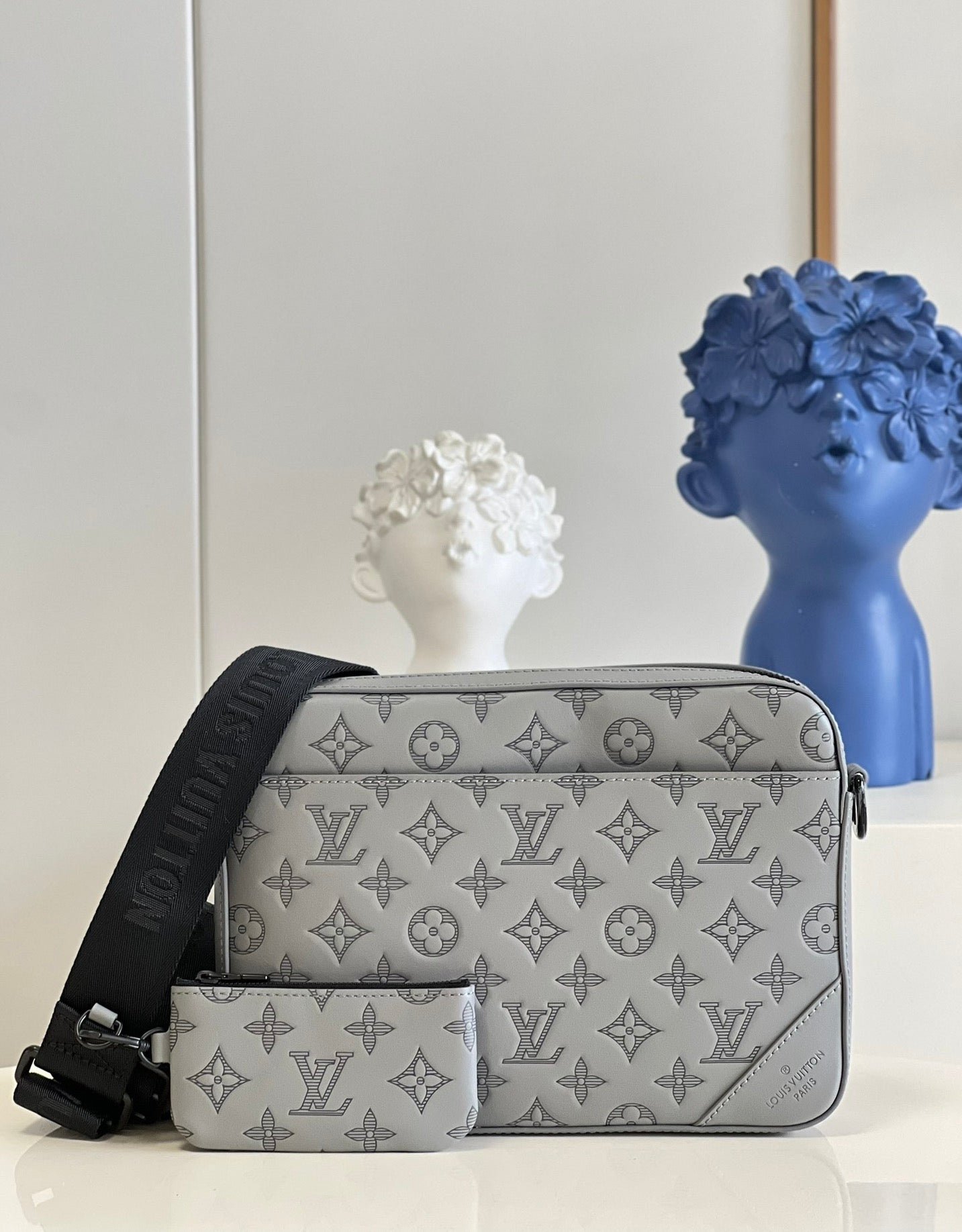 BOLSO MESSENGER DUO Louis Vuitton