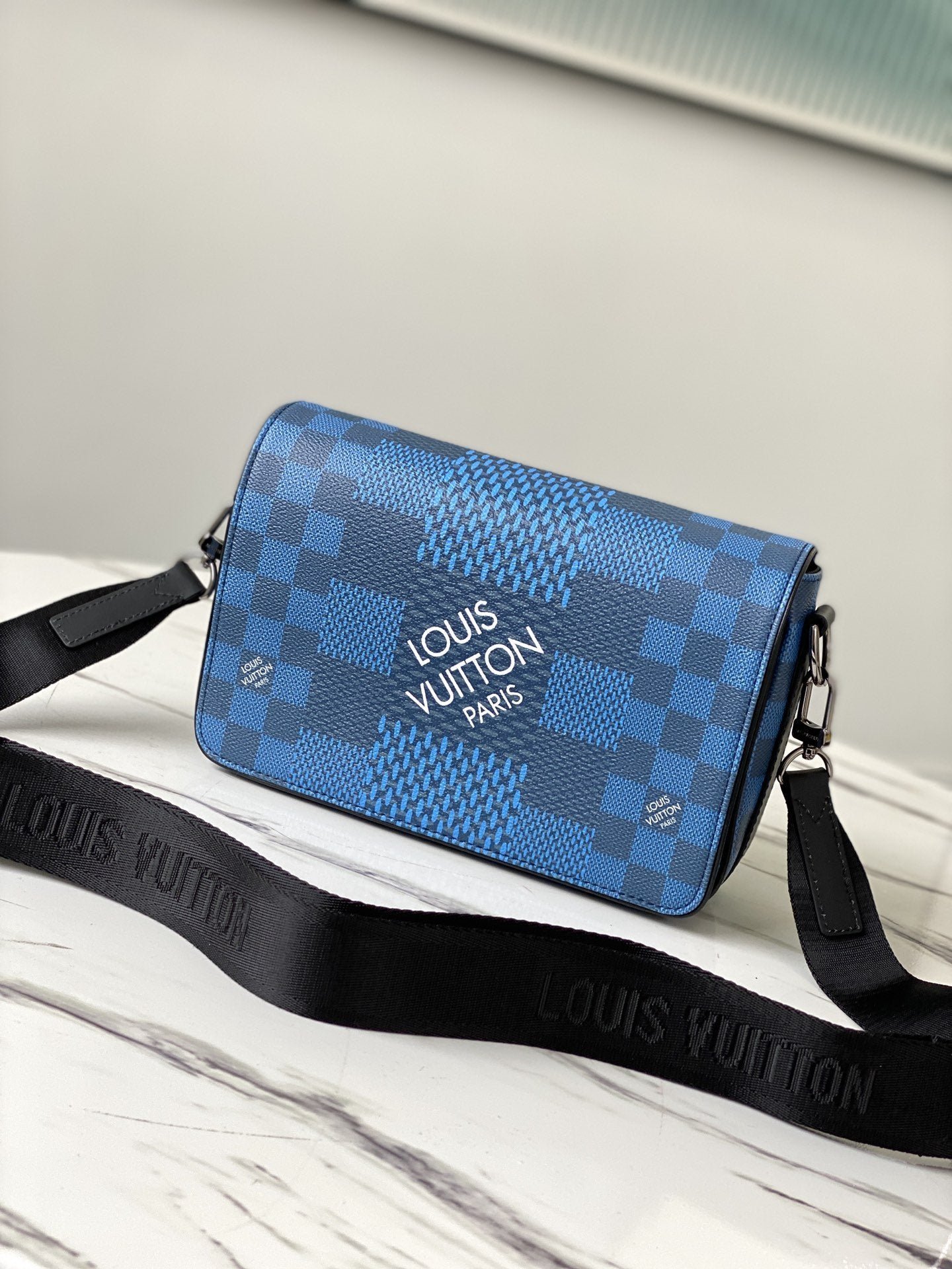 BOLSO MESSENGER STUDIO Louis Vuitton